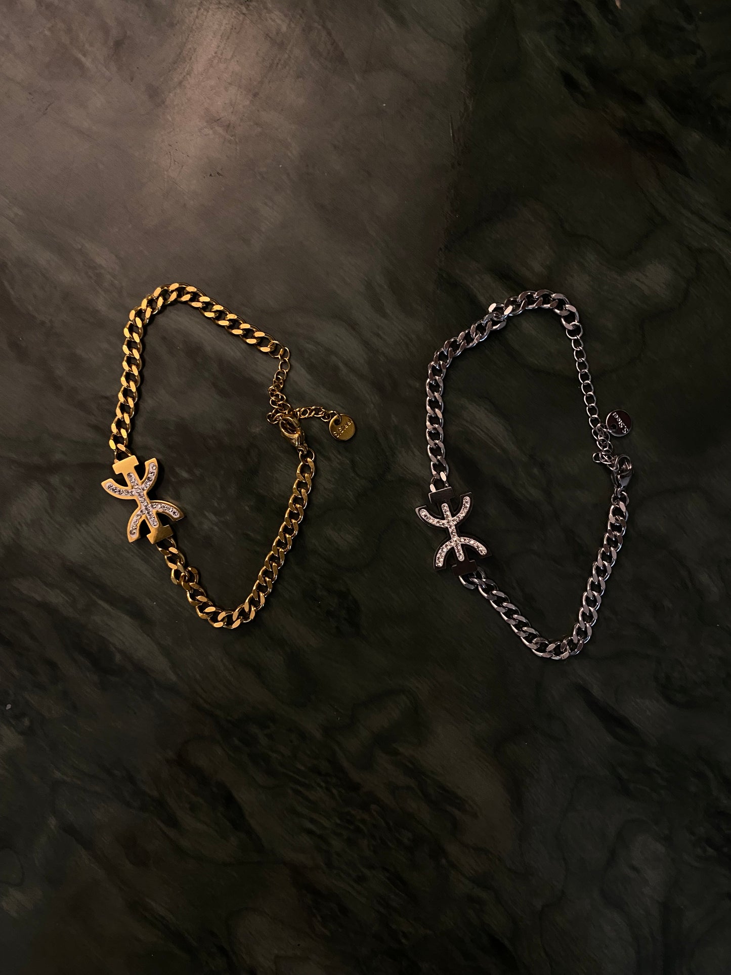 Bracelet ⵣ